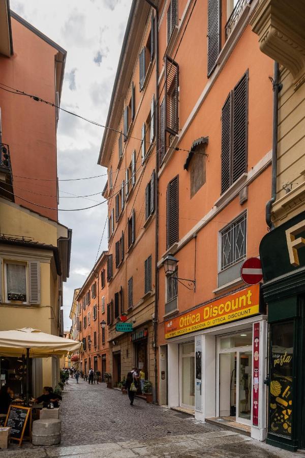 Torre Dell'Orologio Apartment By Wonderful Italy Bolonya Dış mekan fotoğraf